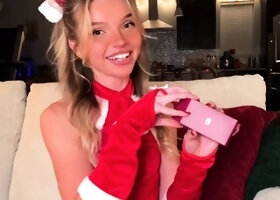 Hottest Amateur 19yo Blonde Teen going solo on Webcam