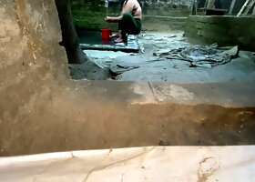 Beautiful Bangladeshi Bhabhi Chudlam in the rain