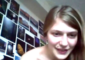 Blonde Teen Pleasures Herself with a Vibrator on Webcam